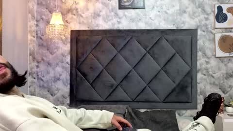 Snapshot of apolo_rousse chatting on September 30, 2025, 9:20 pm Apolo online show from September 30, 2025, 9:20 pm