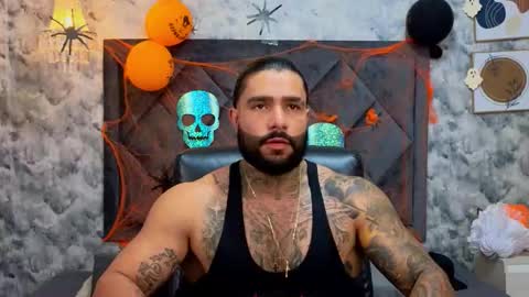 Snapshot of apolo_rousse chatting on October 18, 2025, 11:16 pm Apolo online show from October 18, 2025, 11:16 pm