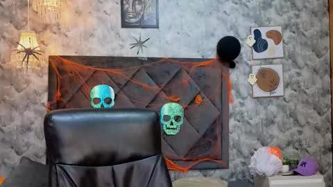 Snapshot of apolo_rousse chatting on October 25, 2025, 1:13 am Apolo online show from October 25, 2025, 1:13 am