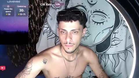 Snapshot of apolo_s chatting on December 17, 2024, 9:05 pm Andres online show from December 17, 2024, 9:05 pm