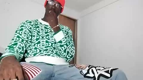 apoloblackbig online show from October 12, 2025, 3:27 am