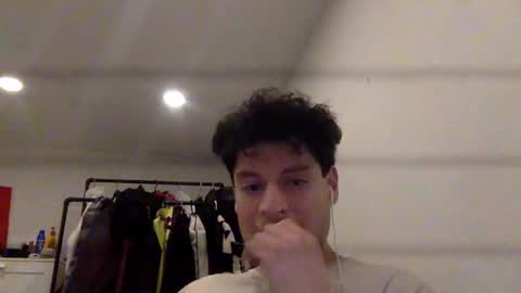 Snapshot of applejuice18 chatting on January 1, 2025, 10:54 am applejuice18 online show from January 1, 2025, 10:54 am