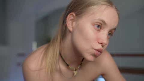  REYNA  my friend   online show from January 17, 2025, 6:12 pm