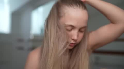  REYNA  my friend   online show from February 15, 2025, 8:44 am