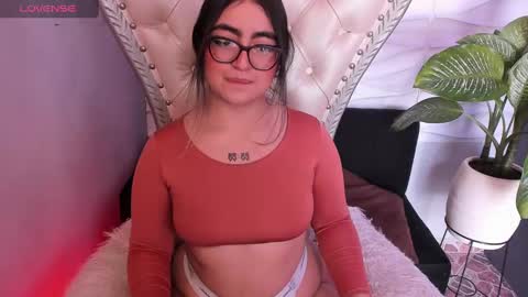 Snapshot of appril_foxx chatting on September 13, 2025, 3:12 pm apprilfoxx online show from September 13, 2025, 3:12 pm