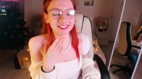  April  follow me  online show from December 17, 2024, 9:05 pm