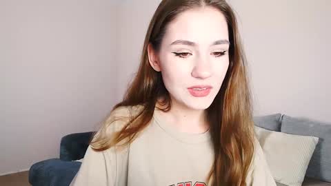 Snapshot of april_felicity chatting on January 22, 2025, 5:49 pm April online show from January 22, 2025, 5:49 pm