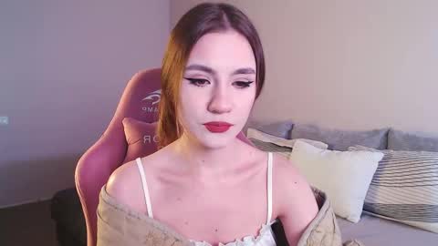 Snapshot of april_felicity chatting on February 21, 2025, 10:37 pm April online show from February 21, 2025, 10:37 pm