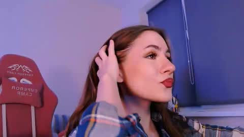 Snapshot of april_felicity chatting on September 23, 2025, 7:28 pm April online show from September 23, 2025, 7:28 pm