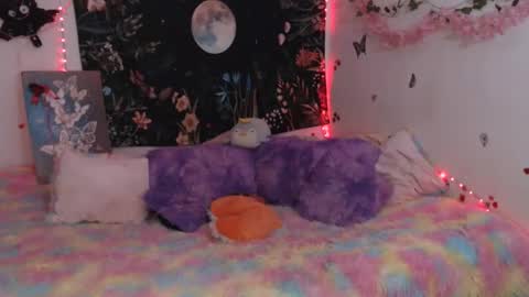 april_l6 online show from April 24, 2026, 11:18 pm