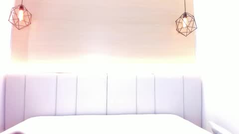 April online show from November 20, 2025, 7:08 am