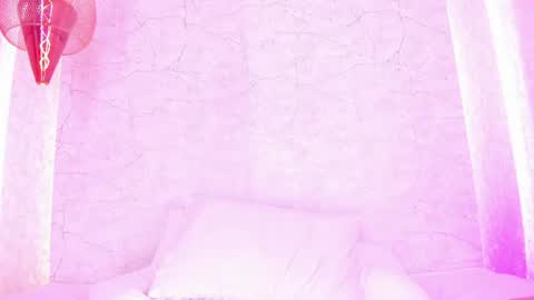 April online show from July 28, 2026, 3:21 pm