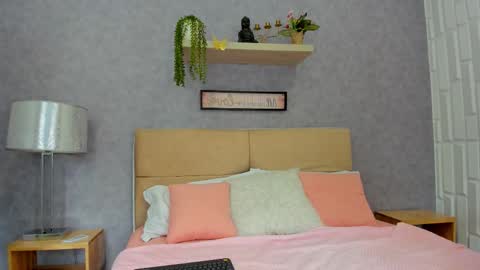 AprilBom online show from March 22, 2026, 3:59 pm