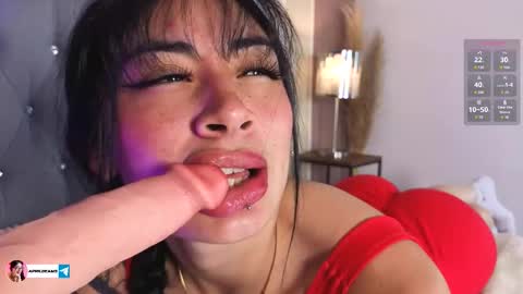 Snapshot of aprildeams chatting on October 22, 2025, 1:00 pm Cris online show from October 22, 2025, 1:00 pm