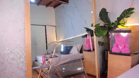 aprilgrey111 online show from July 10, 2026, 8:22 pm