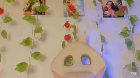 APRIL online show from February 25, 2025, 4:31 pm