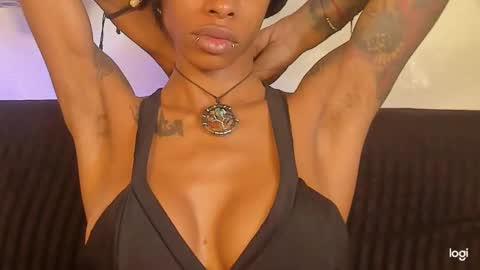 aprillebony319262 online show from February 19, 2026, 10:06 pm