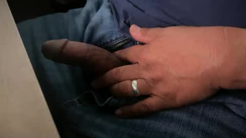 Snapshot of aq9166 chatting on December 5, 2024, 12:19 am artistry online show from December 5, 2024, 12:19 am