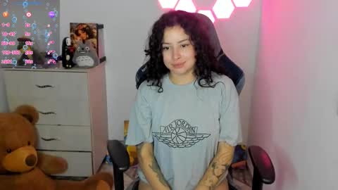 Snapshot of aqua_emilly chatting on February 26, 2026, 12:09 am aqua emilly online show from February 26, 2026, 12:09 am