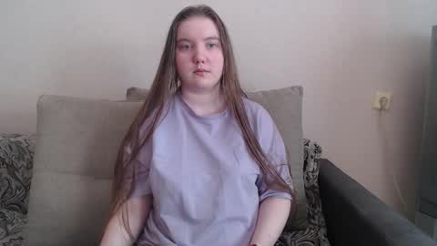 Josefin online show from March 31, 2026, 3:52 am
