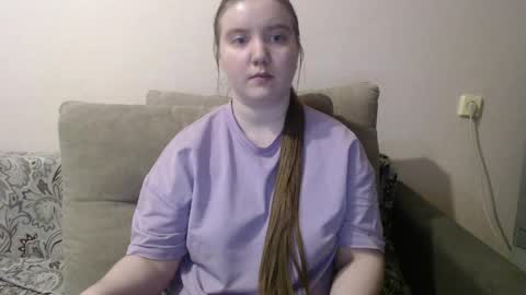 Josefin online show from May 2, 2026, 3:17 pm