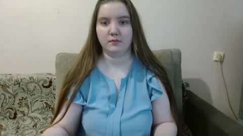 Josefin online show from June 15, 2026, 4:36 am