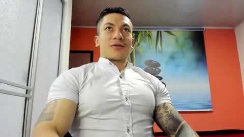 Snapshot of aquiles_51 chatting on February 13, 2026, 2:13 pm Jonathan online show from February 13, 2026, 2:13 pm