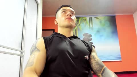 Snapshot of aquiles_51 chatting on February 17, 2026, 6:58 pm Jonathan online show from February 17, 2026, 6:58 pm