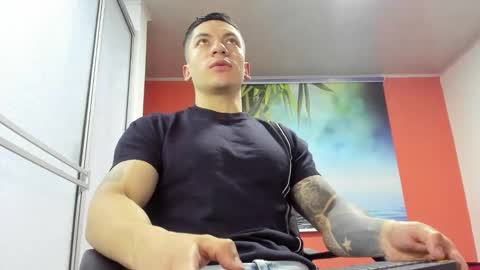 Snapshot of aquiles_51 chatting on February 26, 2026, 2:16 pm Jonathan online show from February 26, 2026, 2:16 pm