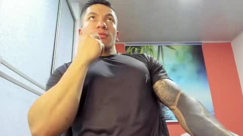 Snapshot of aquiles_51 chatting on March 19, 2026, 6:45 pm Jonathan online show from March 19, 2026, 6:45 pm