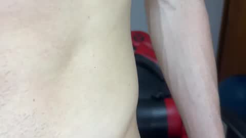 Snapshot of aquilesmade chatting on December 7, 2024, 5:20 pm Aquilesmade online show from December 7, 2024, 5:20 pm