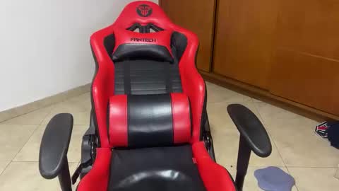 Snapshot of aquilesmade chatting on December 17, 2024, 12:45 am Aquilesmade online show from December 17, 2024, 12:45 am