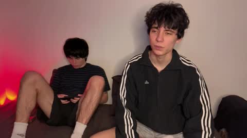 Snapshot of ar1zze chatting on January 5, 2026, 8:56 pm zik and kris online show from January 5, 2026, 8:56 pm