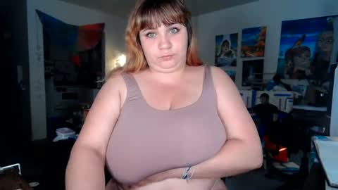 Snapshot of arabbustybeauty chatting on August 5, 2026, 12:57 am BustyPrincessLeila online show from August 5, 2026, 12:57 am