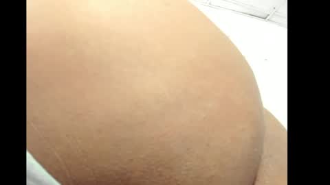 Snapshot of arabela_dream25 chatting on May 3, 2026, 6:03 pm ARABELA online show from May 3, 2026, 6:03 pm
