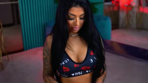 arabellaposh online show from February 3, 2026, 6:22 am