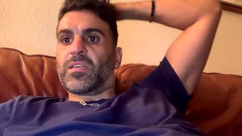 Snapshot of arabguy1988 chatting on October 2, 2025, 8:10 am CaliArab online show from October 2, 2025, 8:10 am