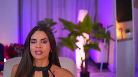 IsaBella online show from July 29, 2026, 8:29 pm