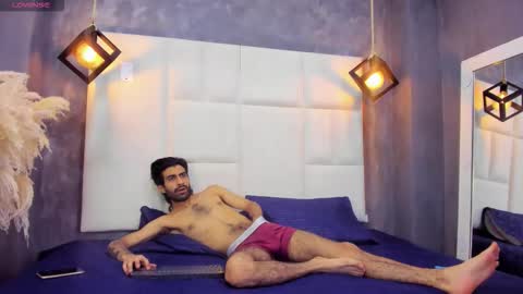 arah_issaa online show from October 27, 2025, 10:25 pm