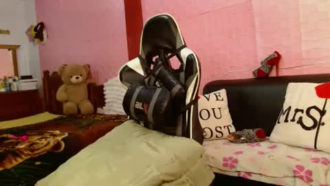 Aranza online show from December 23, 2024, 1:13 pm
