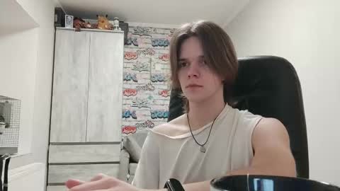 Snapshot of arcanetracer chatting on December 22, 2025, 8:39 pm Daniel online show from December 22, 2025, 8:39 pm