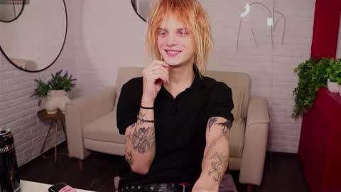 Snapshot of archiehali chatting on October 15, 2025, 8:20 pm archiehali online show from October 15, 2025, 8:20 pm