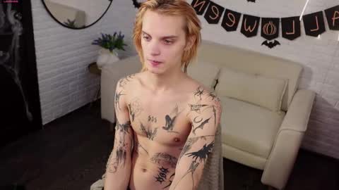 Snapshot of archiehali chatting on October 26, 2025, 10:32 am archiehali online show from October 26, 2025, 10:32 am