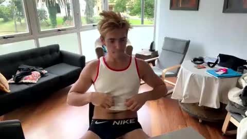 Archie online show from January 9, 2026, 8:54 pm