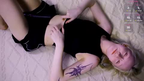 Jenny online show from October 23, 2025, 7:18 am