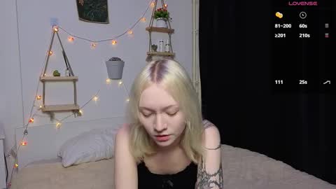 Jenny online show from November 18, 2025, 8:30 am