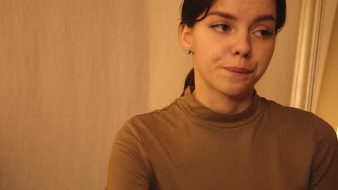 My name is Kelly online show from December 6, 2024, 8:29 pm