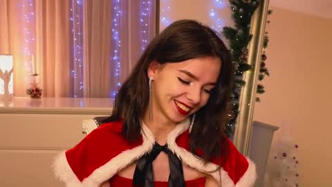 My name is Kelly online show from December 22, 2024, 4:27 pm