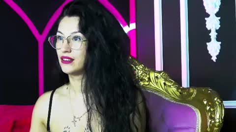Areina online show from June 12, 2026, 6:12 am