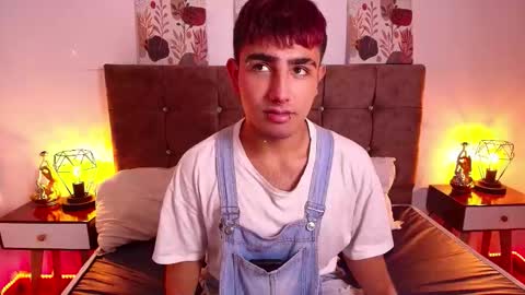 Snapshot of ares_alpha chatting on October 6, 2025, 7:33 pm Ares Alpha  online show from October 6, 2025, 7:33 pm